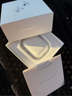 Apple AirPods Pro 2 Earbuds with Charging Case - White